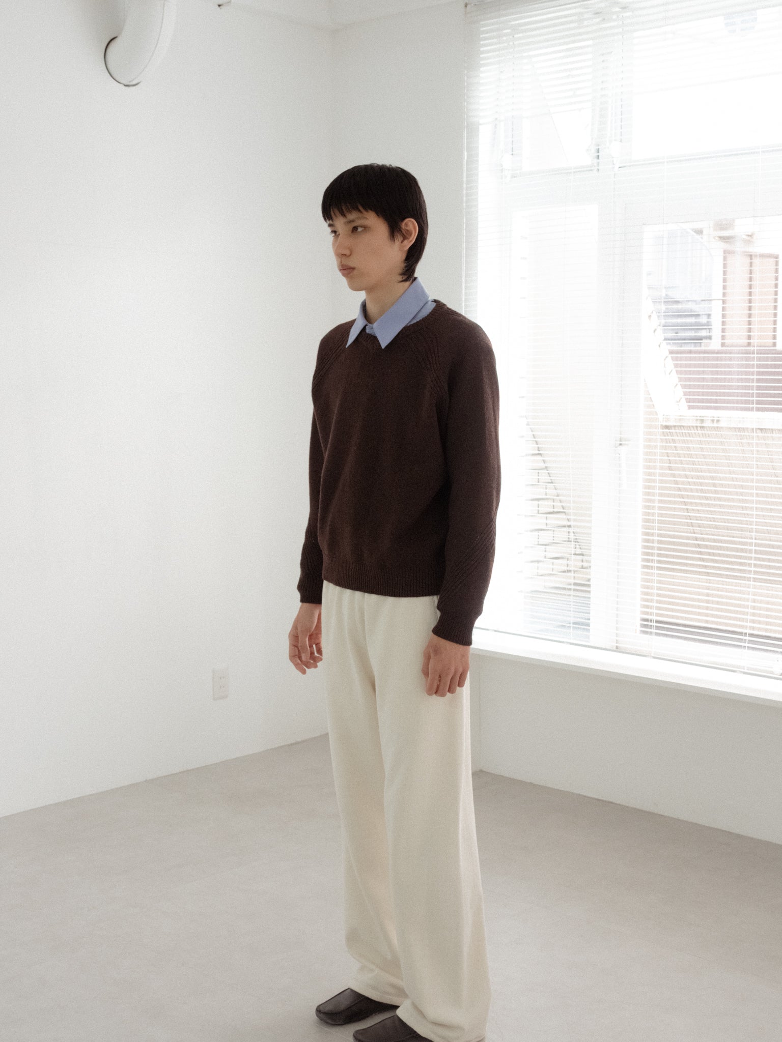トップス OLD FOLK HOUSE V-neck Sweater DARK BROWN V-neck Sweater Dark Brown - OLD FOLK HOUSE Official Website
